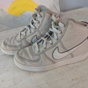 Nike Vandal size 4.5Y